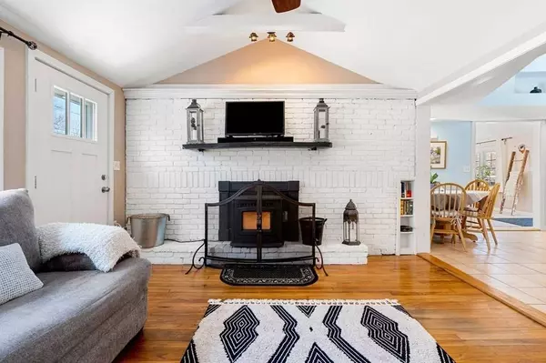 119 Woodstock St, Haverhill, MA 01832