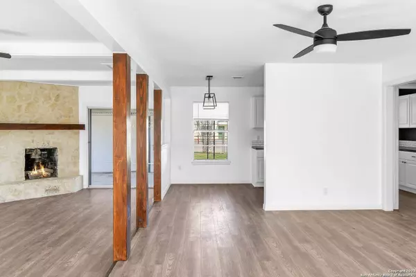 111 Chesley Dr, San Antonio, TX 78226