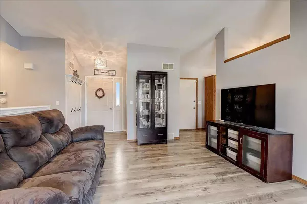 768 Whalen Rd, Verona, WI 53593