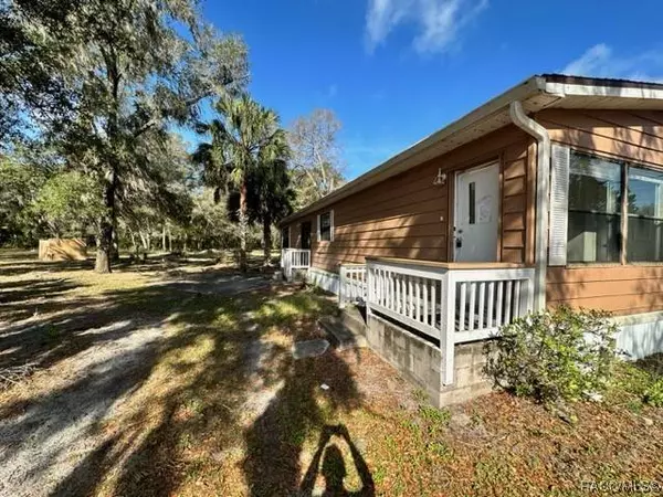 9370 N Northcut AVE, Crystal River, FL 34428