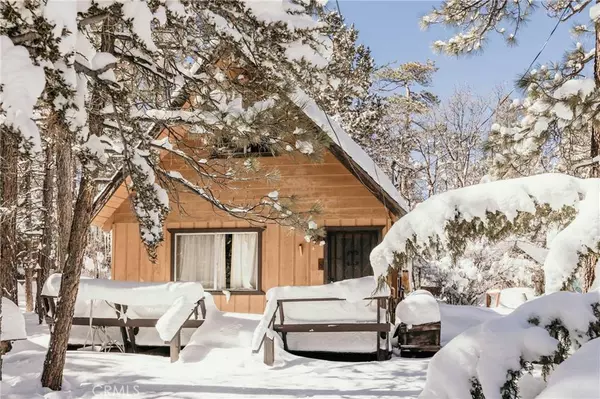 406 Moreno LN, Sugar Loaf, CA 92314