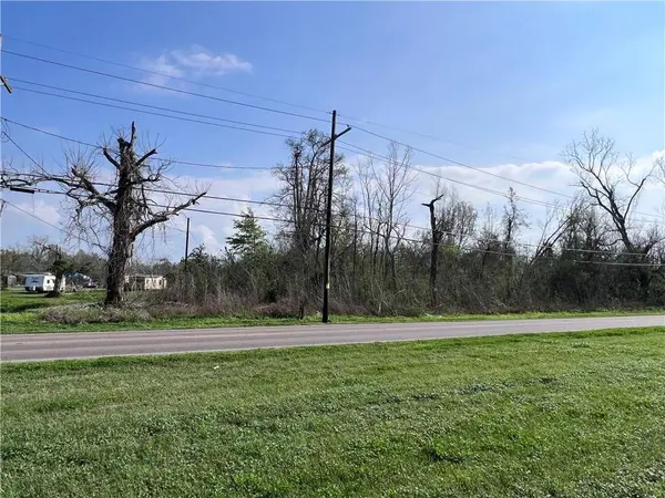 11101 RIVER RD, Ama, LA 70031