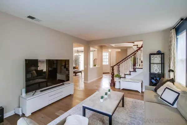 10774 Spur Point Ct, San Diego, CA 92130