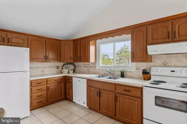 1032-A LONG BEACH BLVD, Long Beach Township, NJ 08008