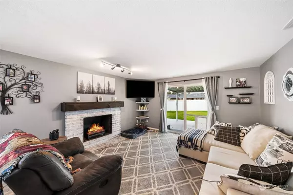 1410 S 95th ST, Tacoma, WA 98444