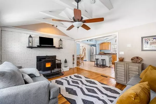 119 Woodstock St, Haverhill, MA 01832