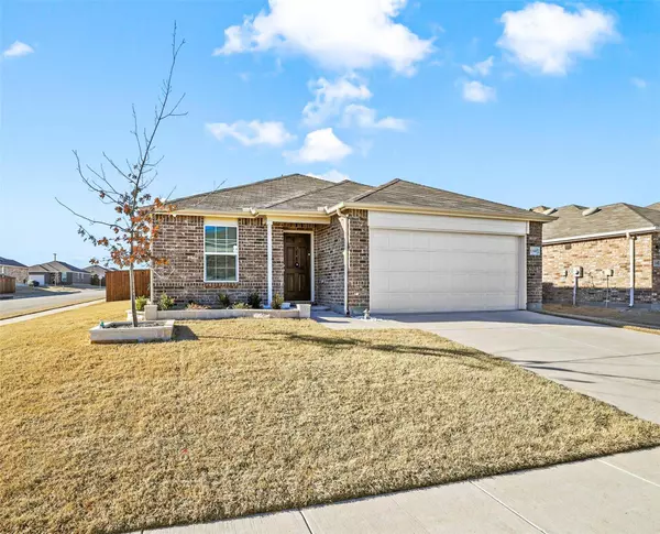 1340 Trace Drive, Aubrey, TX 76227