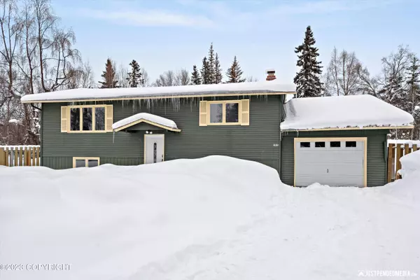 11915 WILDERNESS DR, Anchorage, AK 99516