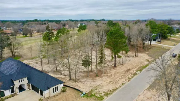 72 Ryder Cup Trail, Hideaway, TX 75771