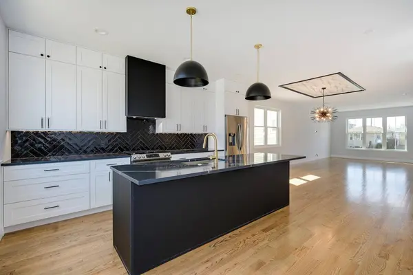 2529 W Lexington ST, Chicago, IL 60612