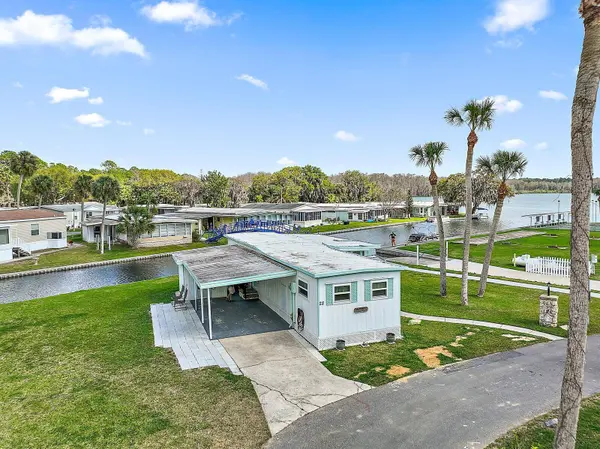 28 CLUB HOUSE DR, Eustis, FL 32726