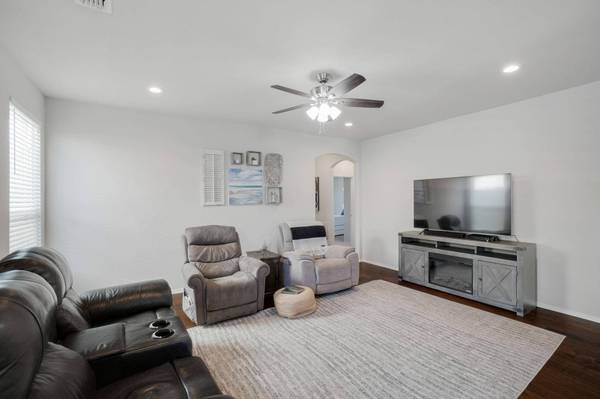 1508 Emerald Tree Place, Savannah, TX 76227
