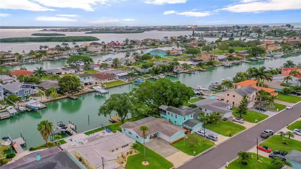 529 CRYSTAL DR, Madeira Beach, FL 33708