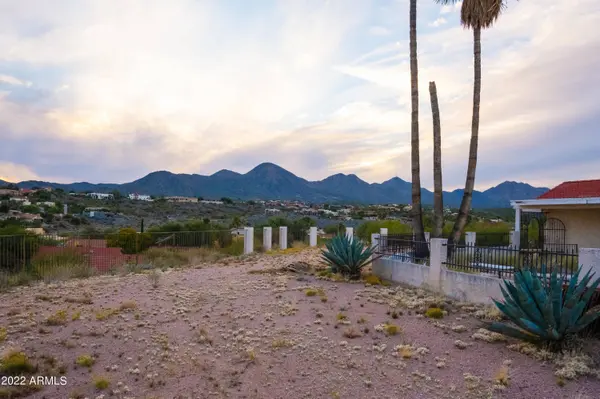 15651 E GRASSLAND Drive, Fountain Hills, AZ 85268