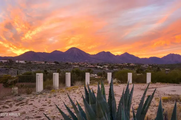 15651 E GRASSLAND Drive, Fountain Hills, AZ 85268