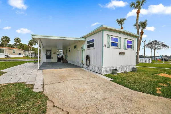 28 CLUB HOUSE DR, Eustis, FL 32726