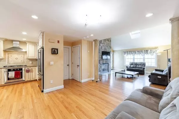 193 Elm St #513, North Reading, MA 01864