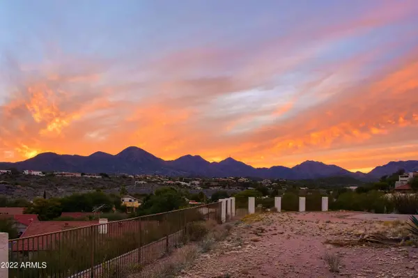 15651 E GRASSLAND Drive, Fountain Hills, AZ 85268