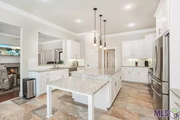 18045 OLD TRAIL DR, Prairieville, LA 70769