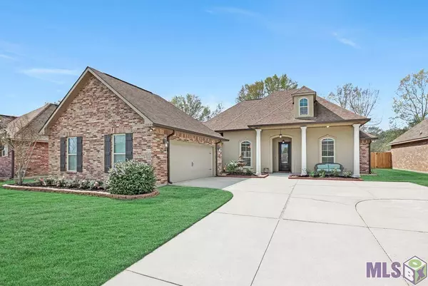 18045 OLD TRAIL DR, Prairieville, LA 70769