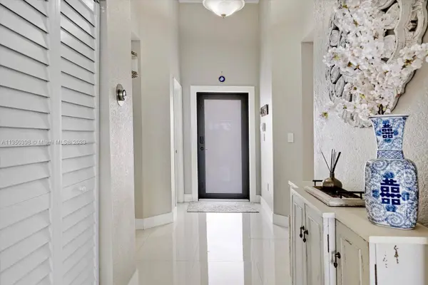 22061 SW 87th Pl, Cutler Bay, FL 33190