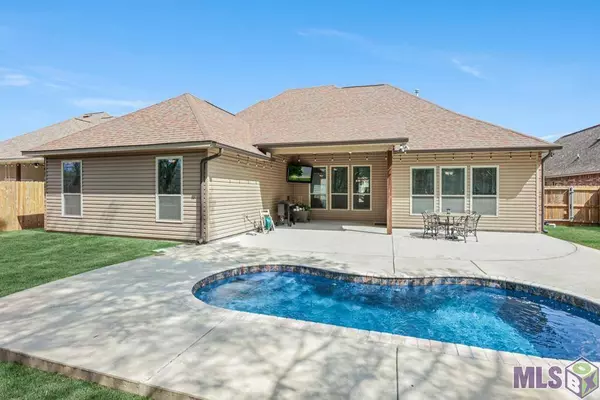 18045 OLD TRAIL DR, Prairieville, LA 70769