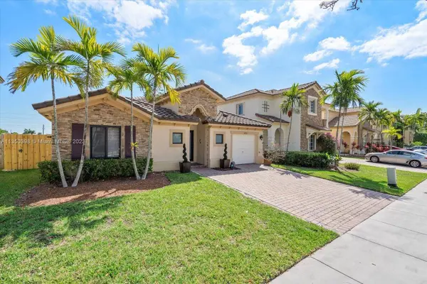 22061 SW 87th Pl, Cutler Bay, FL 33190