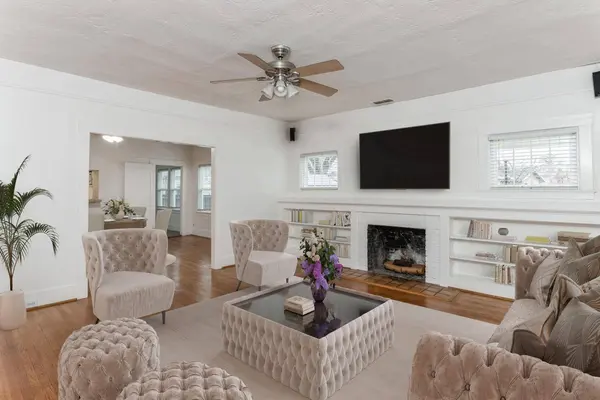 2912 33rd ST, Sacramento, CA 95817