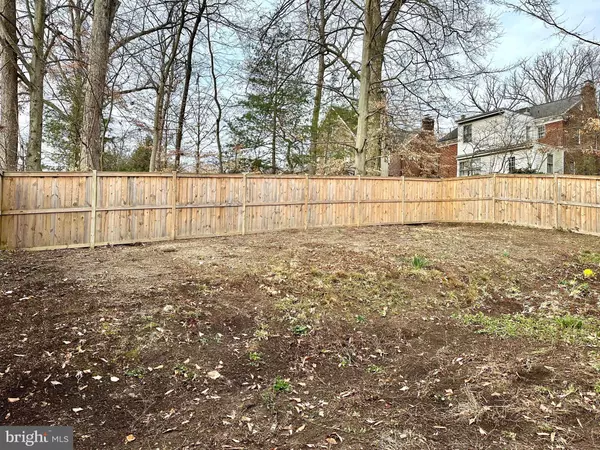 3104 WORTHINGTON ST NW, Washington, DC 20015