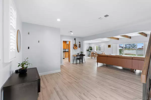 6202 Estrella Ave, San Diego, CA 92120