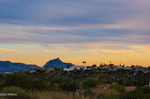 15651 E GRASSLAND Drive, Fountain Hills, AZ 85268