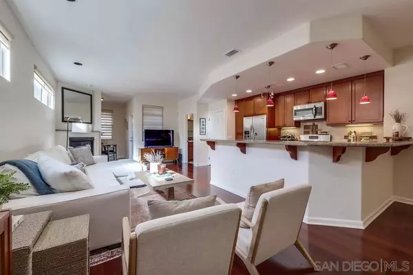 1365 Hornblend St, San Diego, CA 92109