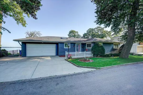 3208 Aalseth Ln, Dunn, WI 53589