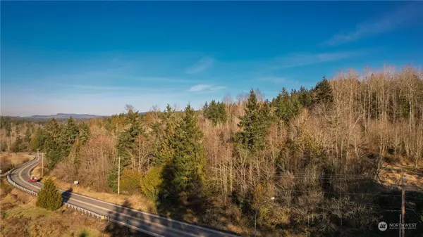 34987 Thomas RD E, Eatonville, WA 98328