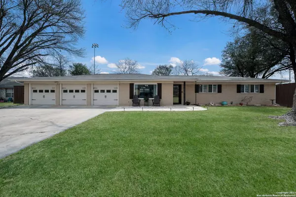1039 Seidel St, New Braunfels, TX 78130