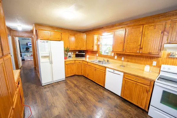 236 Circle Drive, Point, TX 75472