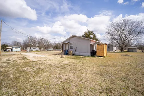 544 Smith Circle, Point, TX 75472