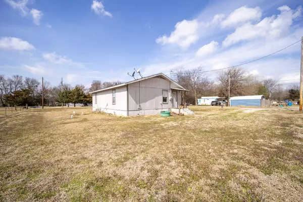 546 Smith Circle, Point, TX 75472