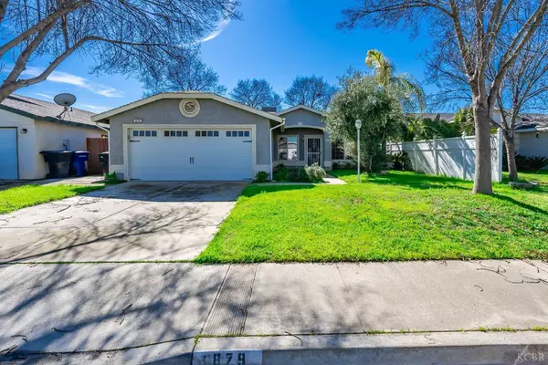 879 Pasteur Street, Hanford, CA 93230