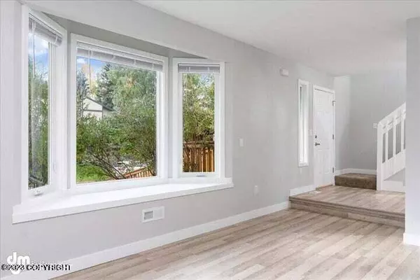 2301 Steeple DR, Anchorage, AK 99516