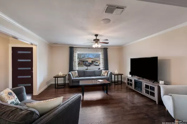 1039 Seidel St, New Braunfels, TX 78130