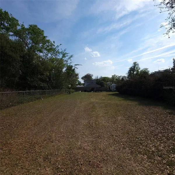 W OAKDALE AVE, Deland, FL 32720