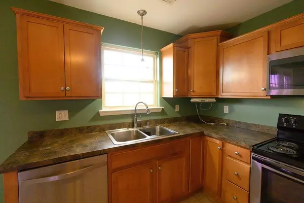 109 Crossing View DR, Berea, KY 40403