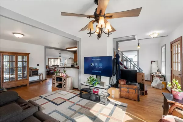 421 Hardefeldt ST SE, Orting, WA 98360