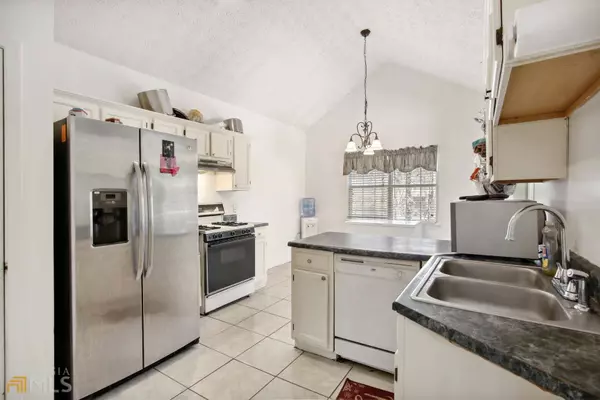 4672 Tara Woods WAY, Ellenwood, GA 30294