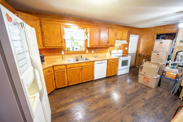 236 Circle Drive, Point, TX 75472