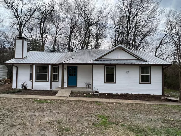 3836 Rs County Road 1605, Lone Oak, TX 75453