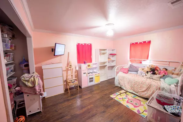 236 Circle Drive, Point, TX 75472