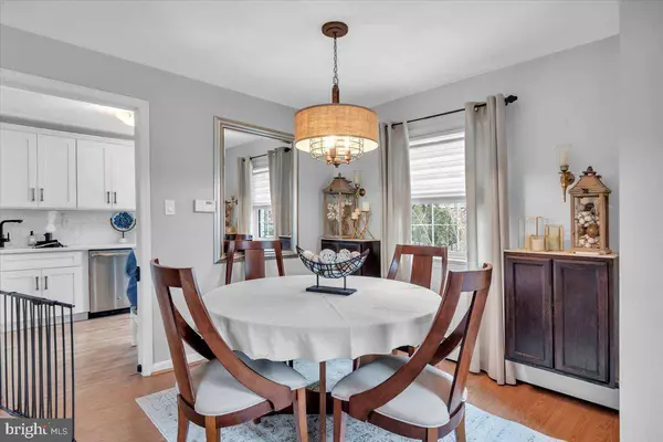 884 MERCER, Barrington, NJ 08007