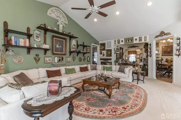 138 Concordia CIR, Monroe, NJ 08831